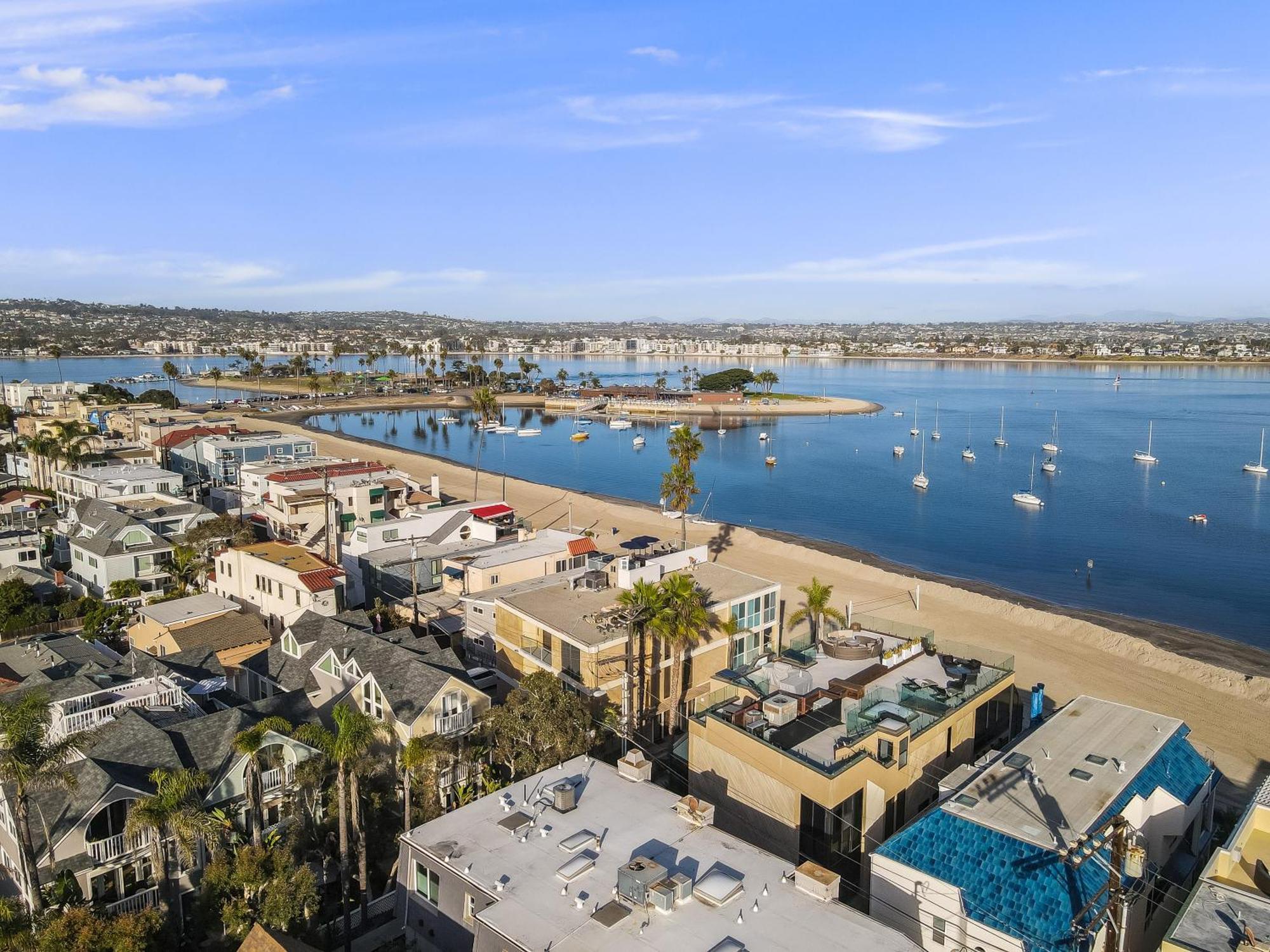 Stunning Bayfront Condo With Gorgeous Views, Garage, Massive Roof Deck & Ac - Dogs Welcome! San Diego Buitenkant foto